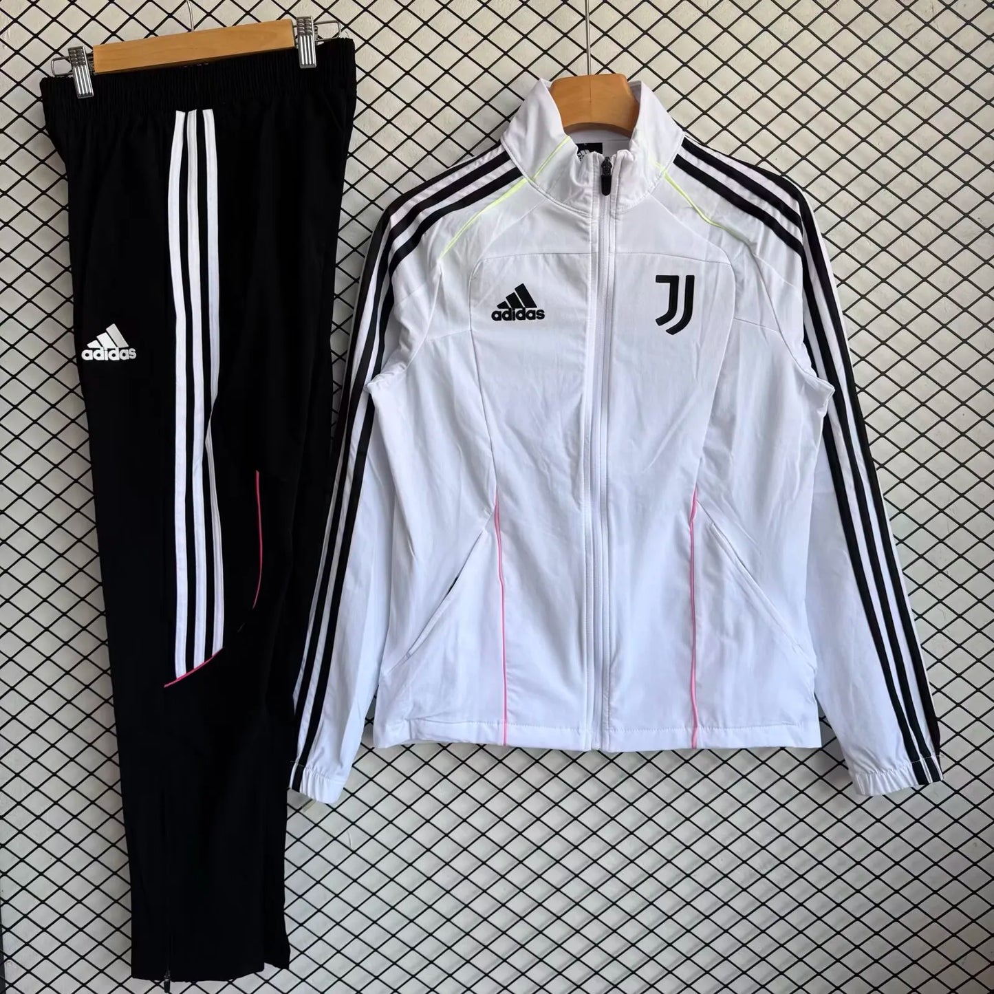 JUVENTUS WINDBREAKER SET